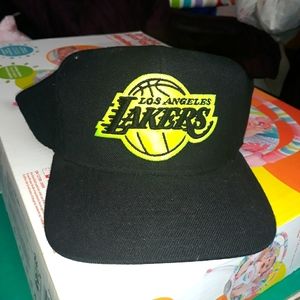 Adidas Los Angeles Lakers snapback hat
